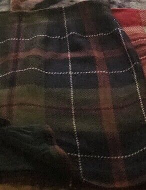 Plaid Wool-Blend Pencil Skirt in Dark Green and Navy And Red